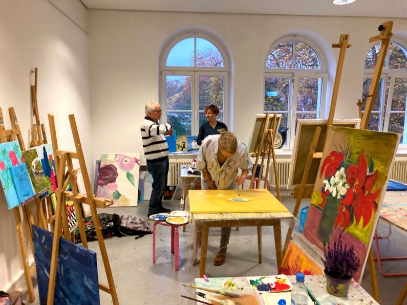 Mehr über den Artikel erfahren Der Krea­ti­vi­tät freien Lauf lassen&nbsp;! Kurse und Work­shops für jede Altersstufe